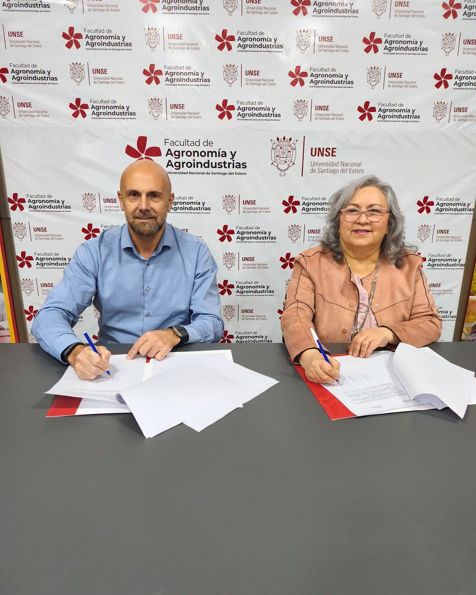 FIRMA DE CONVENIO ENTRE LA EMPRESA COFCO Y LA FAyA